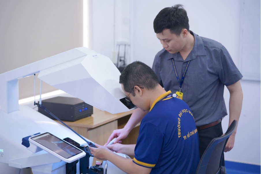 GDU ứng dụng công nghệ mô phỏng SIMtoCARE vào đào tạo nha khoa