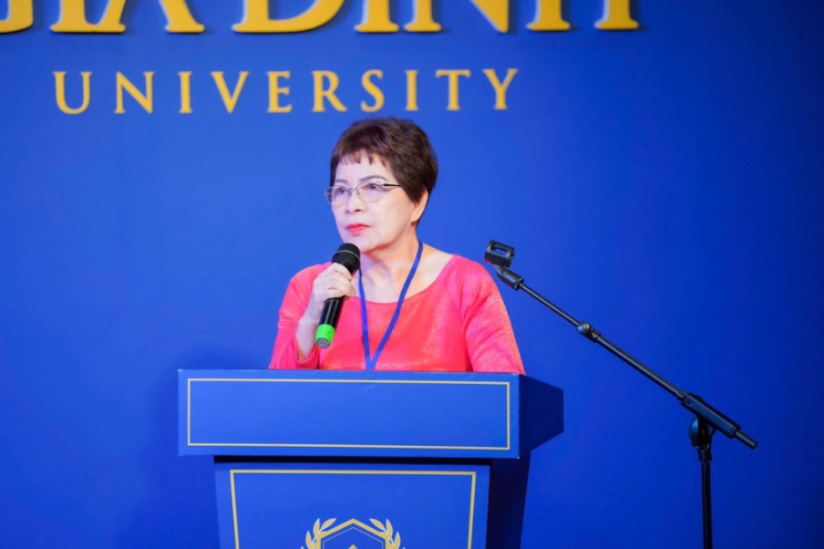 PGS.TS.BS Lâm Hoài Phương - Phó Hiệu trưởng GDU phát biểu khai mạc hội thảo