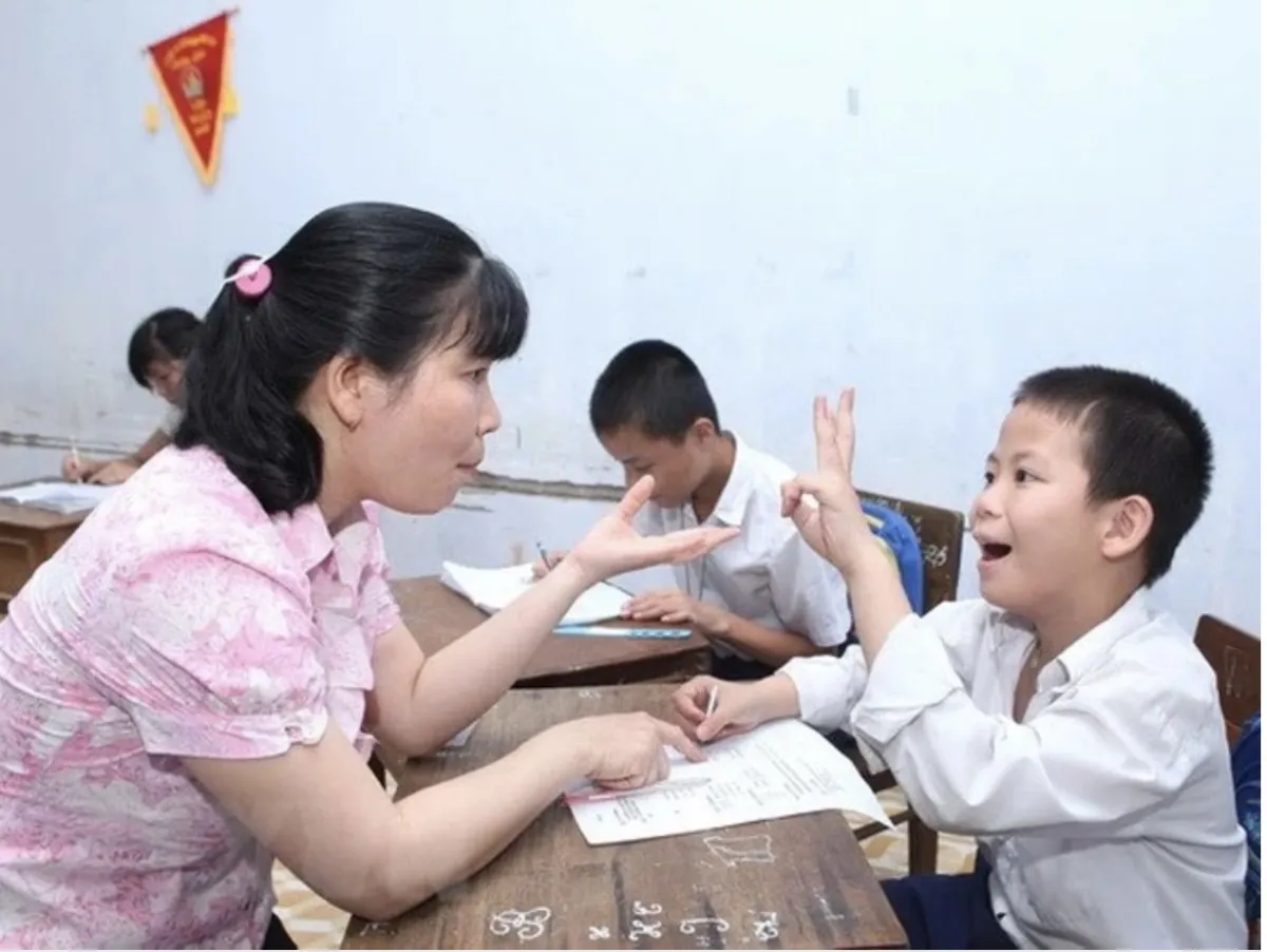 Giáo dục khuyết tật 