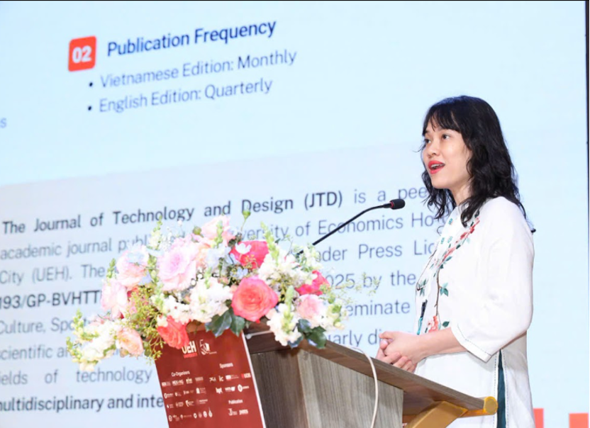 PGS- TS Trịnh Thùy Anh - Tổng Biên Tập Tạp chí JTD