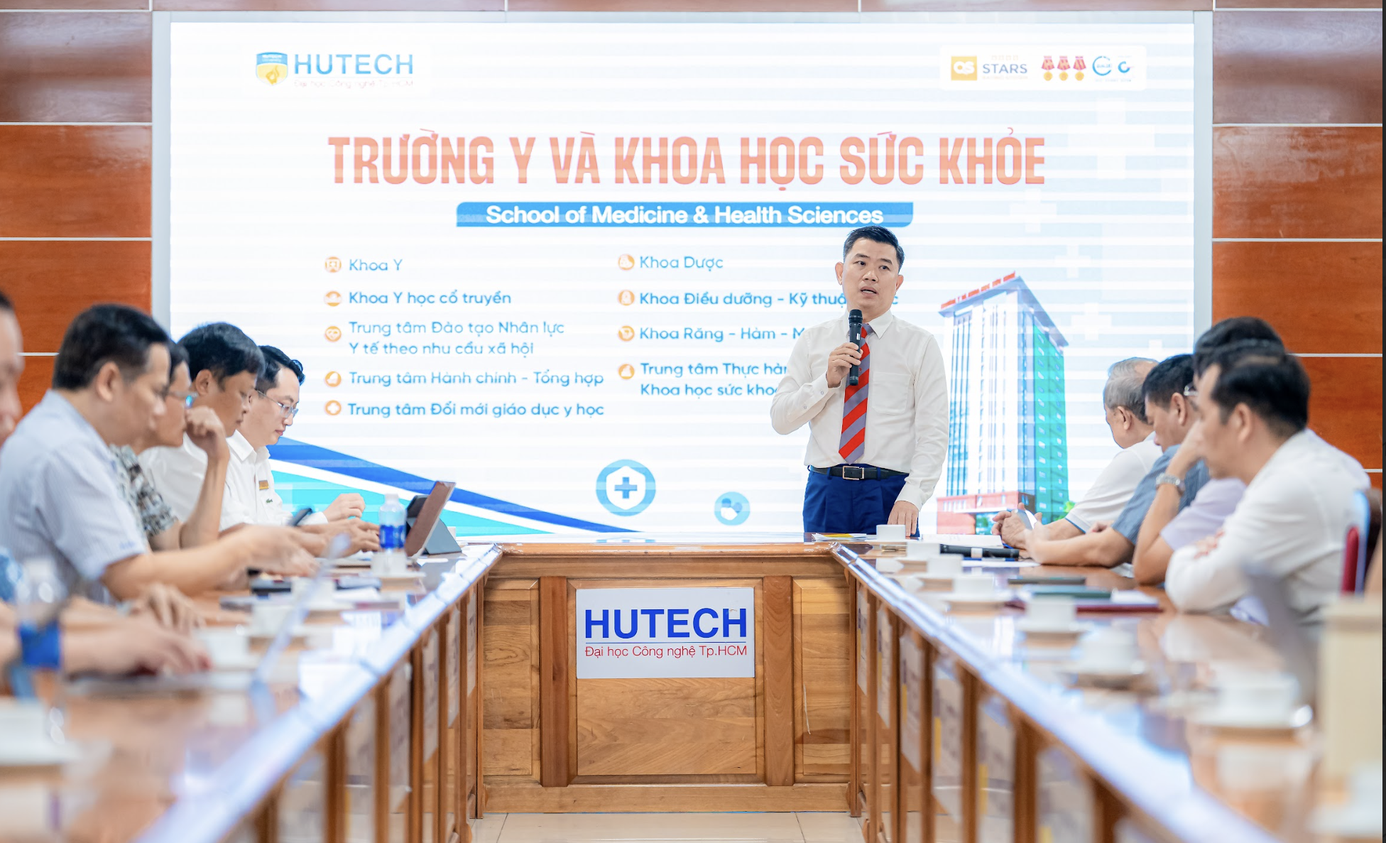 PGS- TS- BS Nguyễn Thanh Hiệp làm Hiệu trưởng Trường Y và Khoa học sức khoẻ 