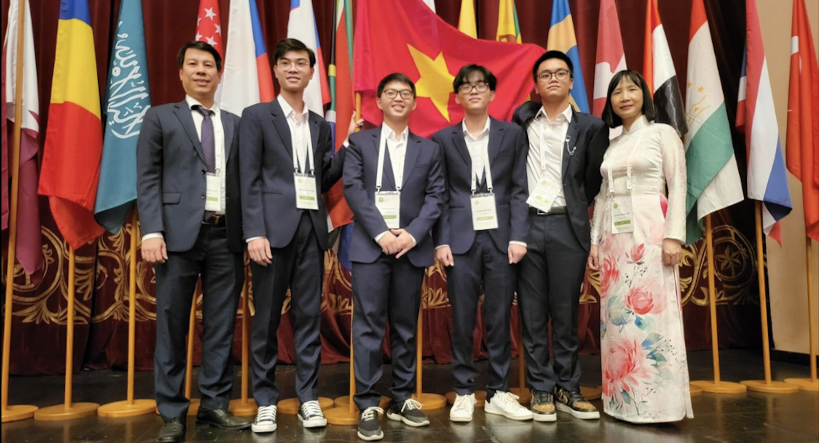 4 thành viên đoàn học sinh Việt Nam dự Olympic sinh học quốc tế 2022