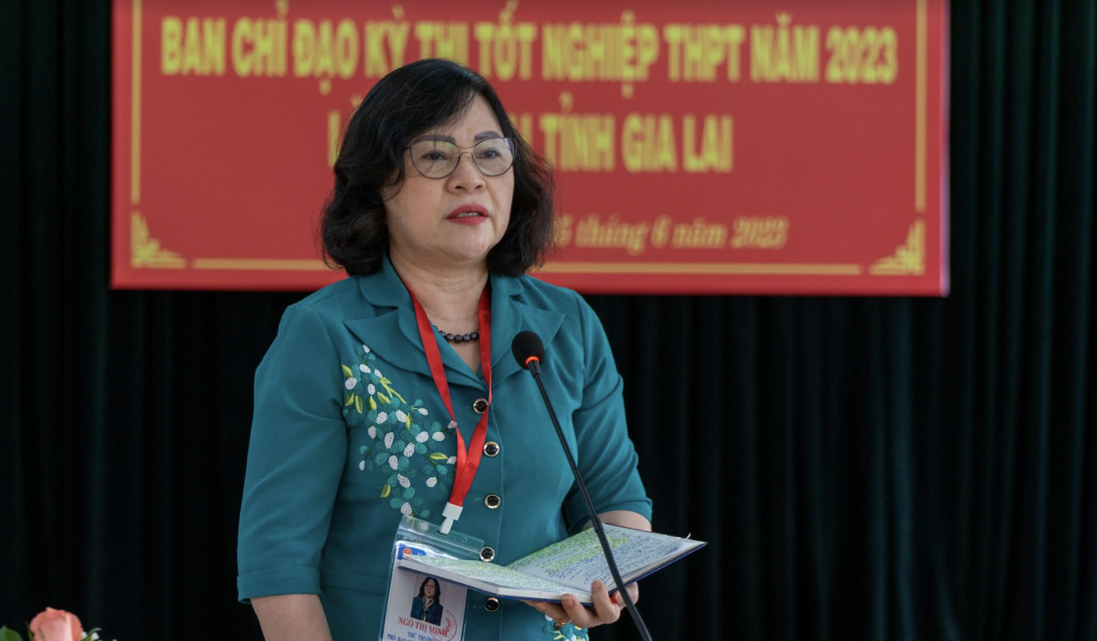 Thứ trưởng Ngô Thị Minh phát biểu tại buổi làm việc với BCĐ Kỳ thi tốt nghiệp THPT 2023 tỉnh Gia Lai.