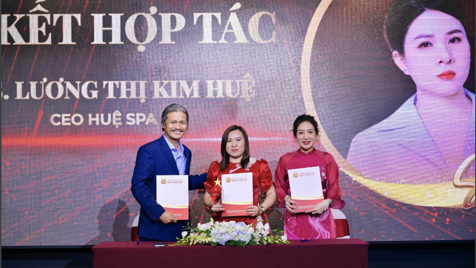 Trường Trung cấp Quốc tế khôi Việt ký hợp tác với các sơ sở hoạt động về lĩnh vực chăm sóc sắc đẹp