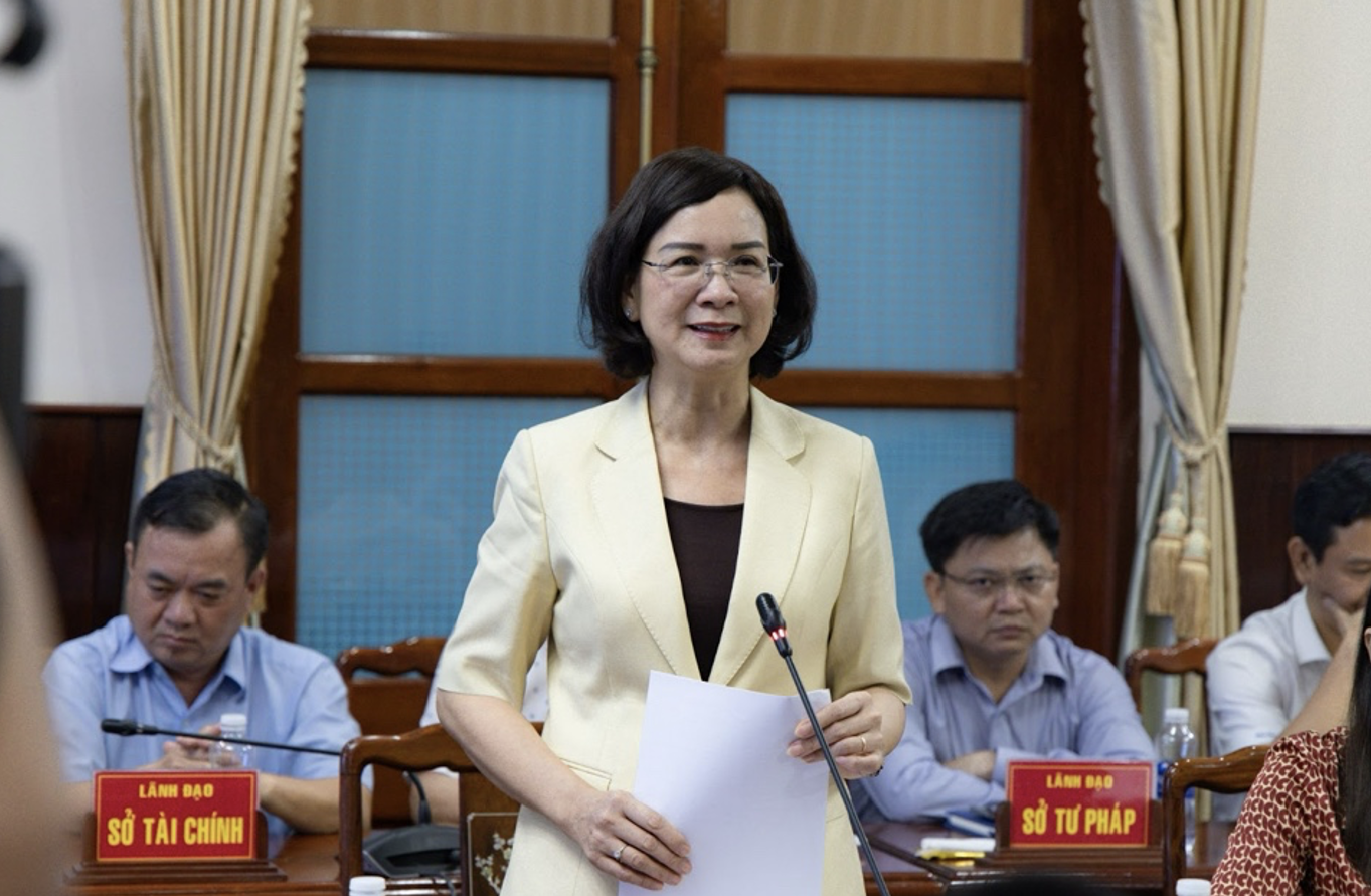 Bà Trần Tuyết Minh