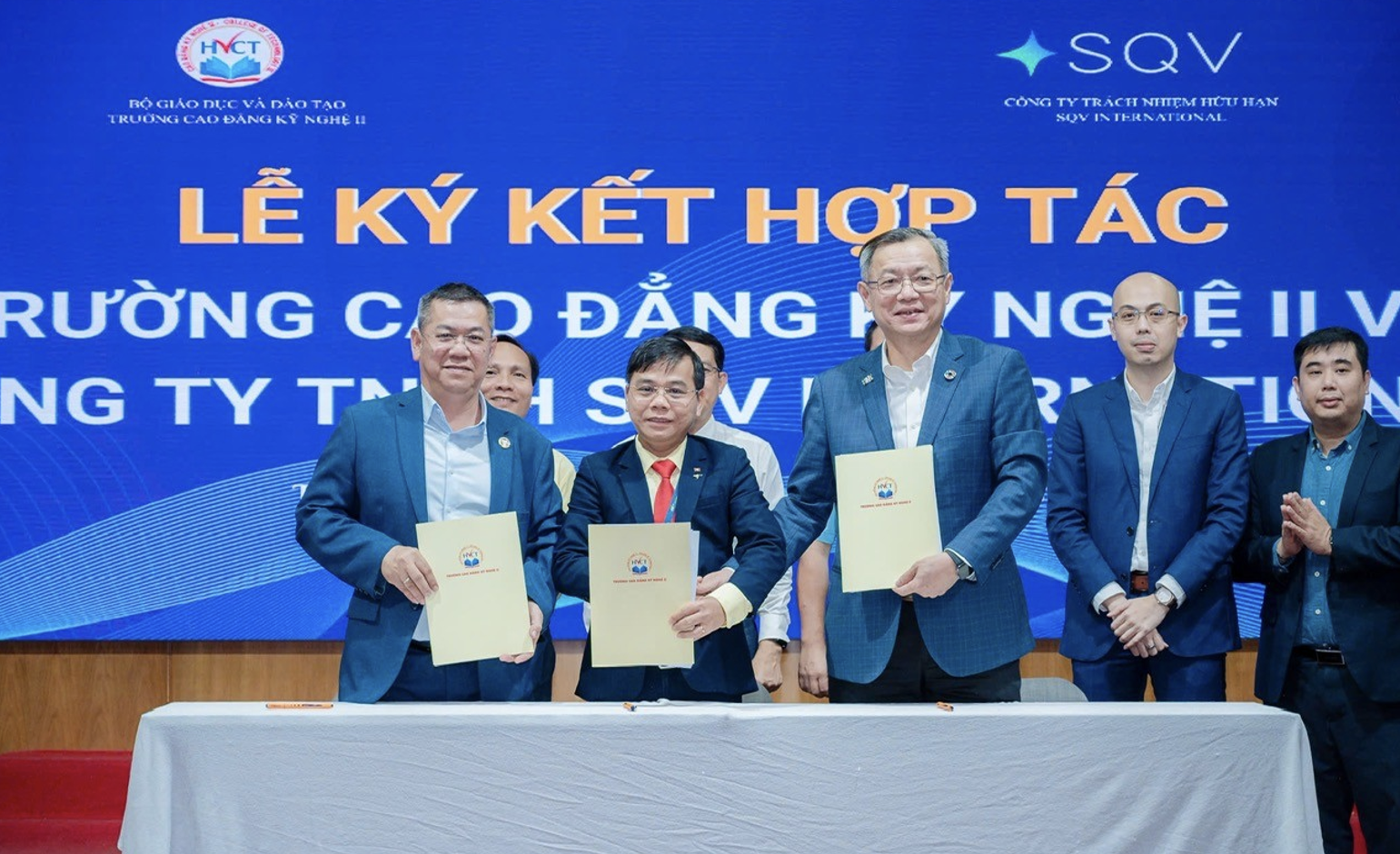 Quang cảnh Lễ ký kết