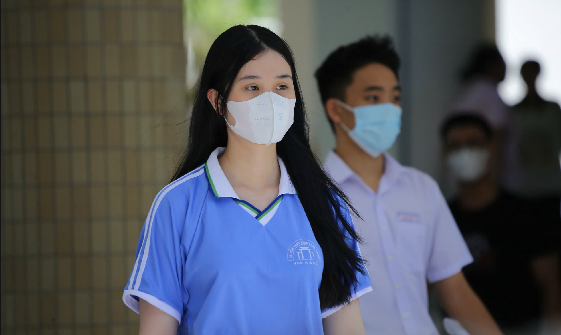 Thí sinh hoàn thành kỳ thi tốt nghiệp THPT 2025