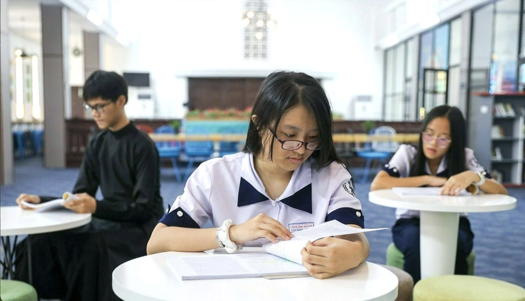 Học sinh Trường THPT chuyên Trần Đại nghĩa