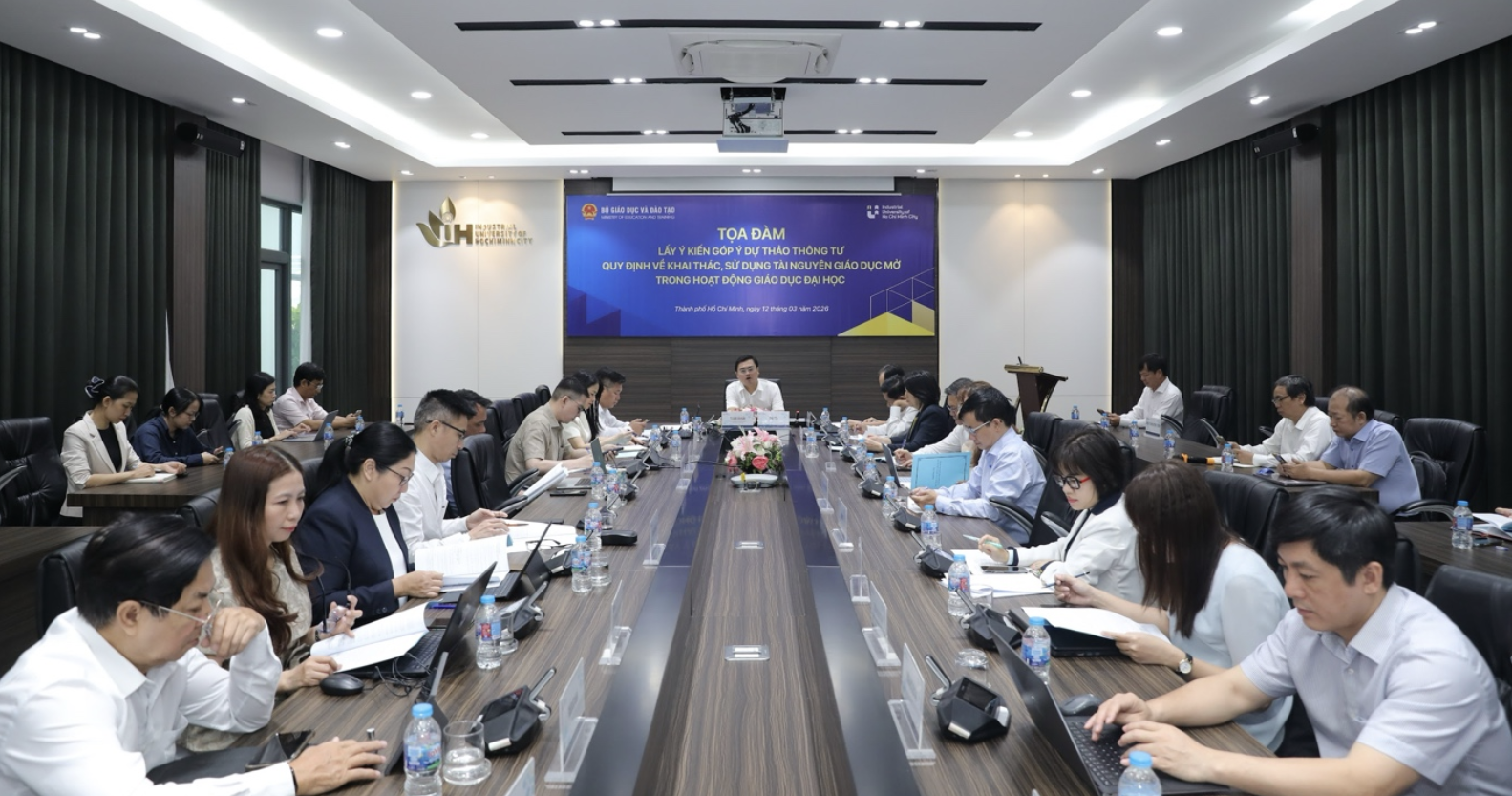 Toàn cảnh buổi tọa đàm