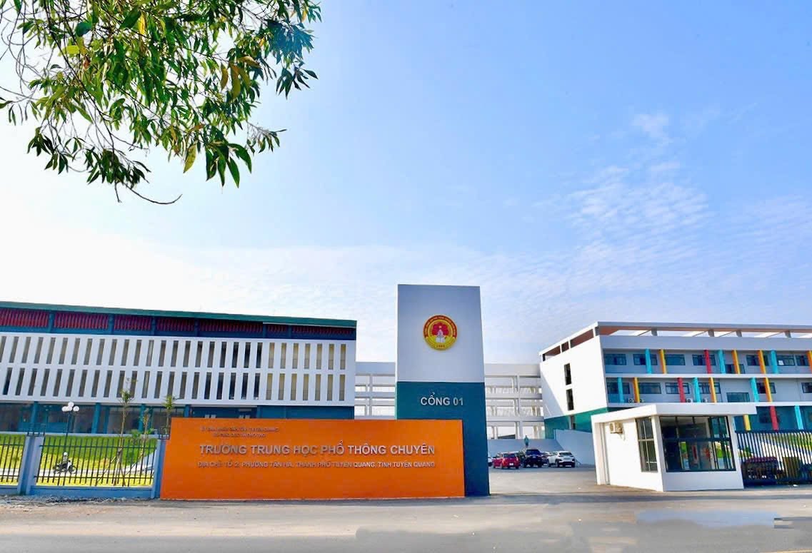 THPT chuyên Tuyên Quang