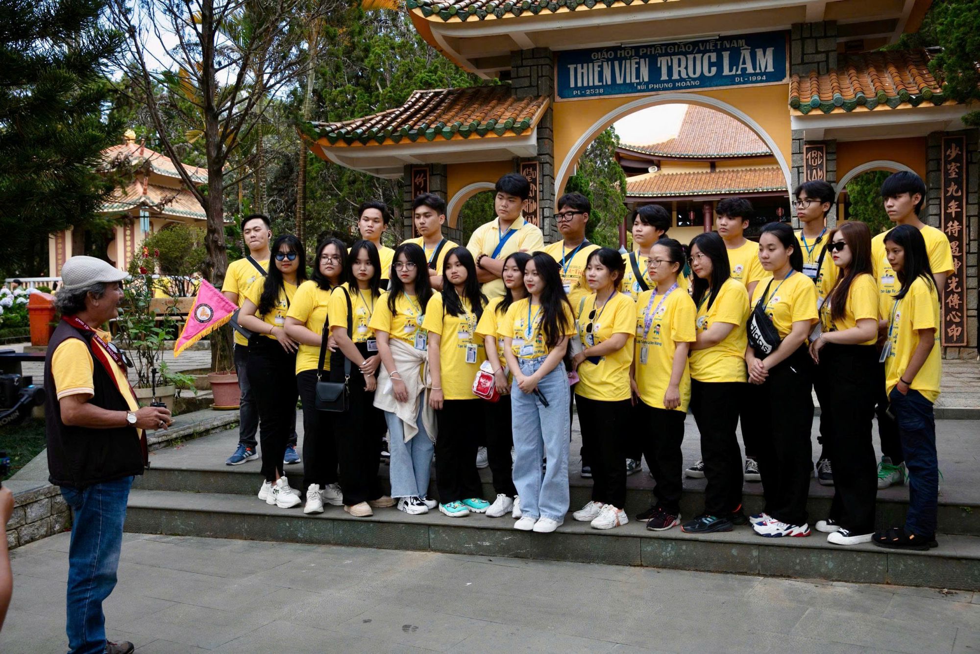 Học sinh Việt Giao