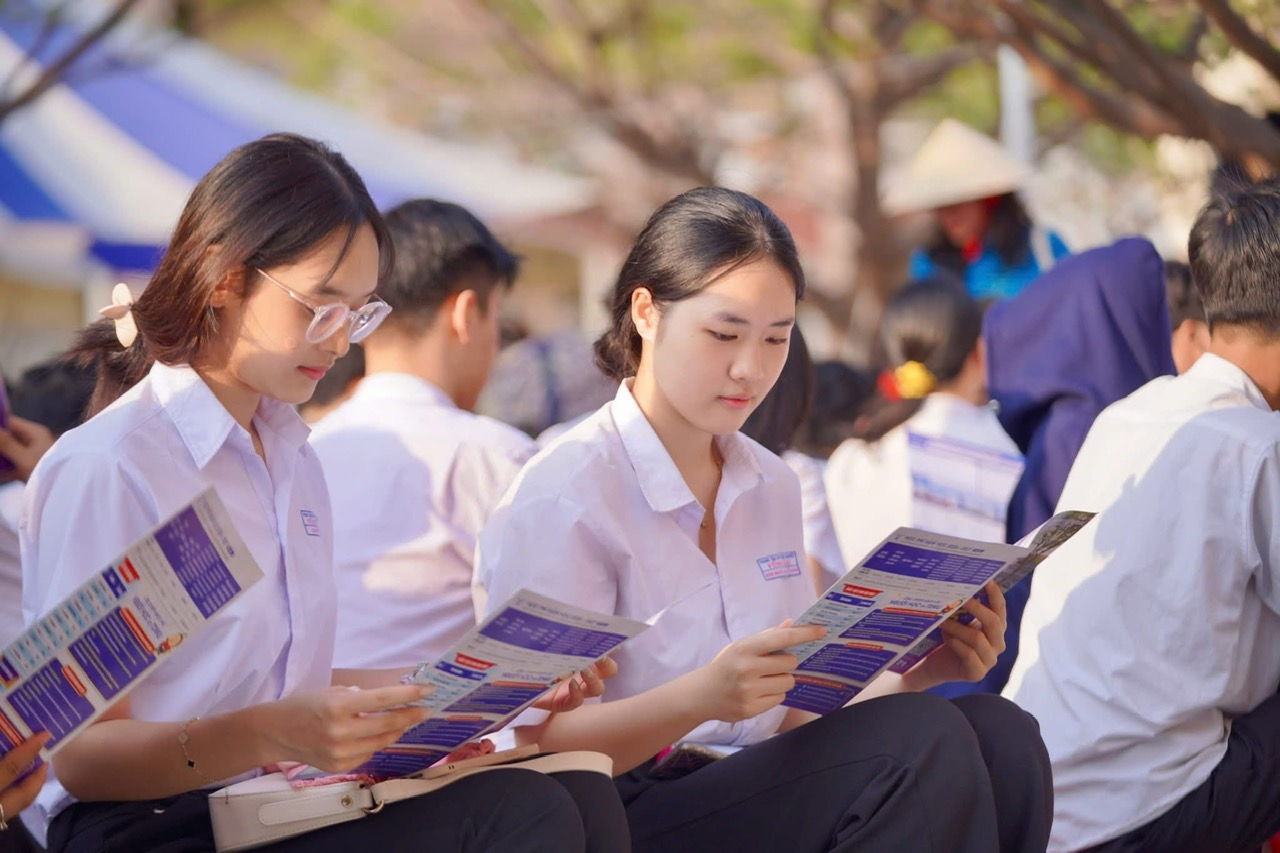 Học sinh khối 12 chuẩn bị bước vào kỳ thi tốt nghiệp THPT 2026 