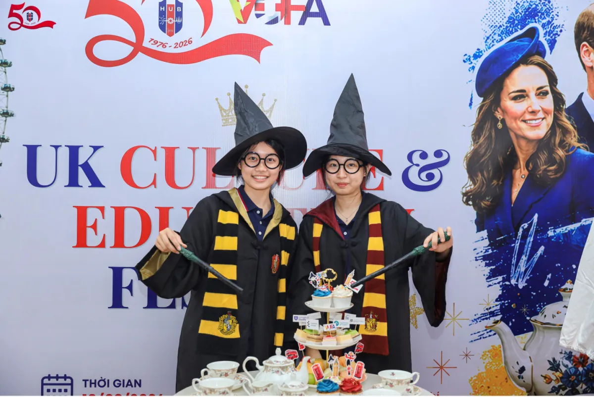 Sinh viên tham gia Ngày Hội