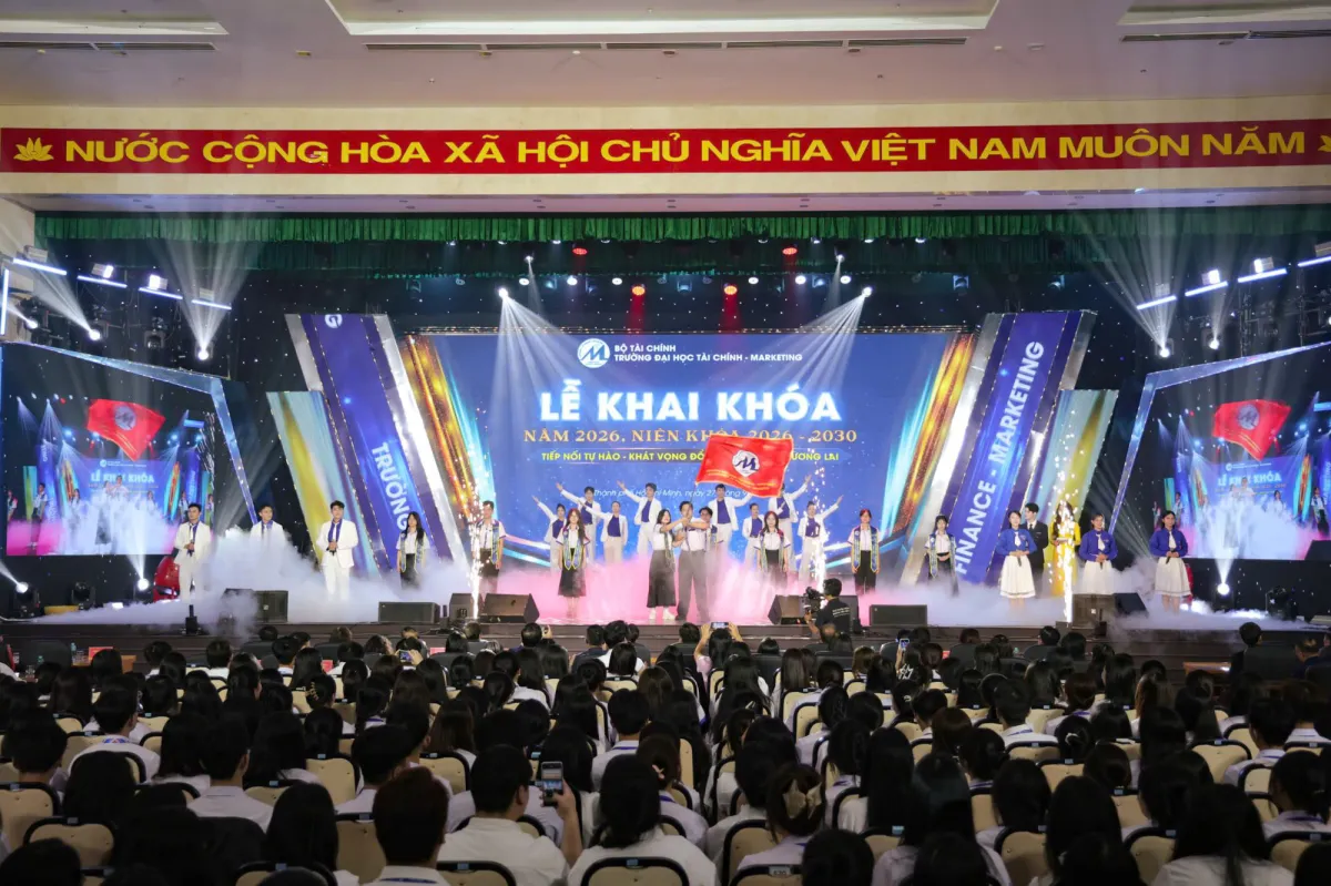 UFM tổ chức khai khoá chào đón hơn 9.000 tân sinh viên