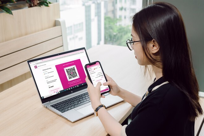Thí sinh nộp lệ phí xét tuyển ĐH