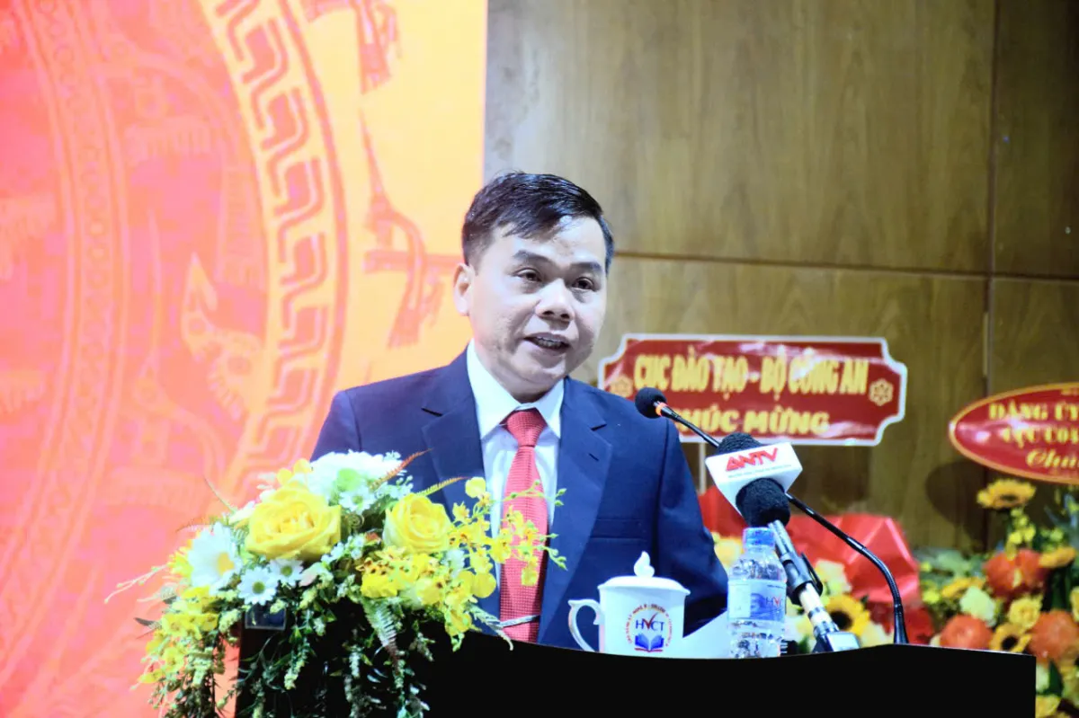 PGS- TS Bùi Văn Hưng, Hiệu trưởng Trường cao đẳng Kỹ nghệ II