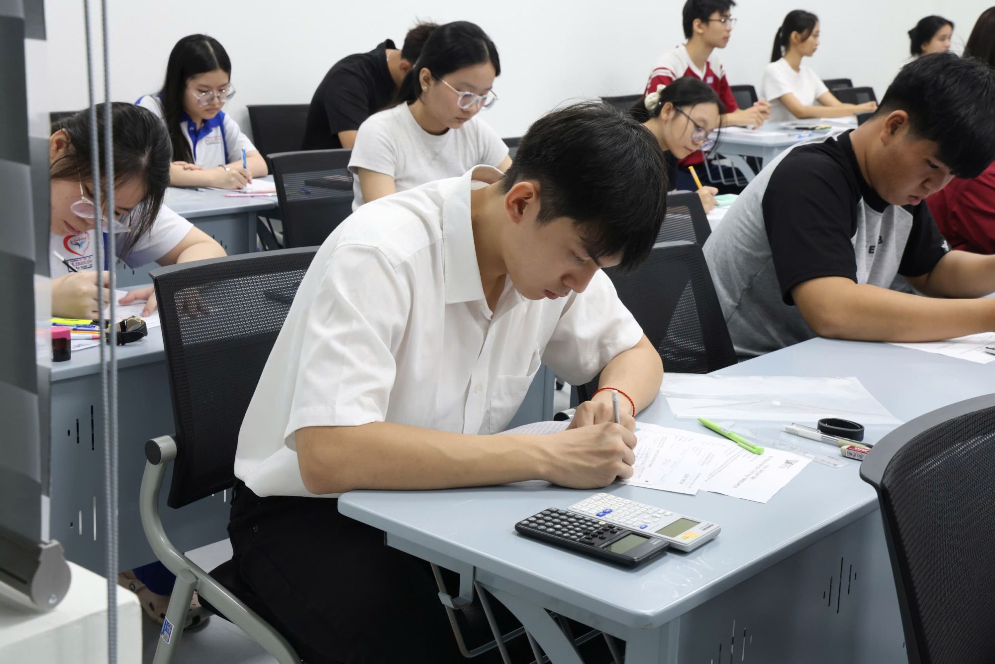 Thi đánh giá năng lực