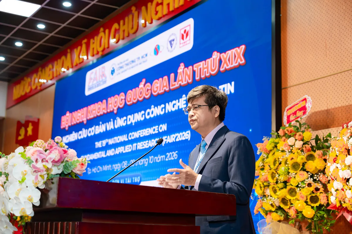 TS. Thái Doãn Thanh – Phó Hiệu trưởng Nhà trường phát biểu chào mừng.