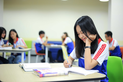 Trường ĐH Kinh tế TP HCM tung gói 20 tỉ đồng hỗ trợ sinh viên