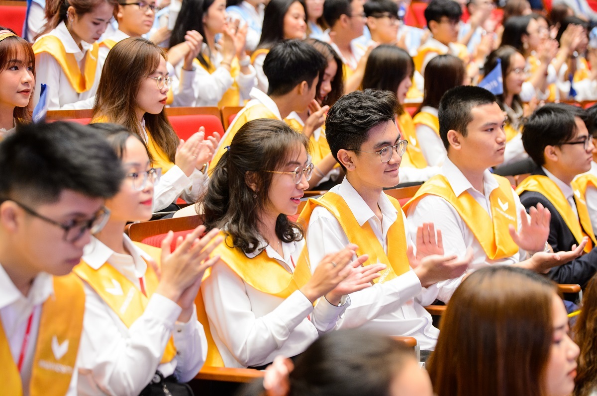 230 sinh viên khóa đầu tiên là những cá nhân xuất sắc đến từ các trường chuyên, trường chất lượng cao, trường quốc tế hoặc song ngữ. Ảnh: VinUni.